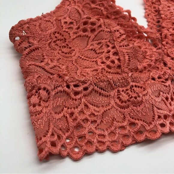 Aerie Floral Eyelet Coral Bralette Deep V Neck Size Medium - Picture 2 of 7